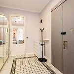 Stylish Old Town 2 Bedroom New Presidential Castle Appartamento
