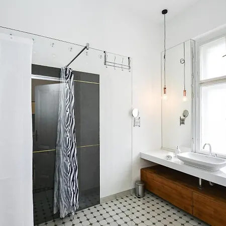 Apartment Stylish Old Town 2 Bedroom New Presidential Castle Bratislava