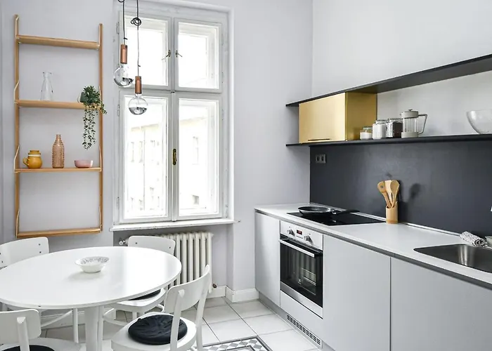 Stylish Old Town 2 Bedroom New Presidential Castle Apartamento