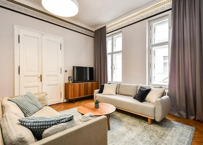 Stylish Old Town 2 Bedroom New Presidential Castle Bratislava