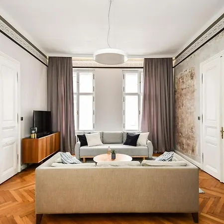 Apartment Stylish Old Town 2 Bedroom New Presidential Castle *