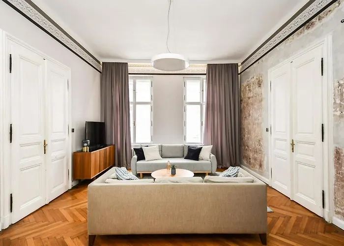 Apartment Stylish Old Town 2 Bedroom New Presidential Castle *